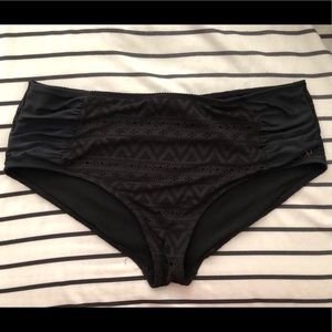 Mid/High Waisted Bikini Bottoms